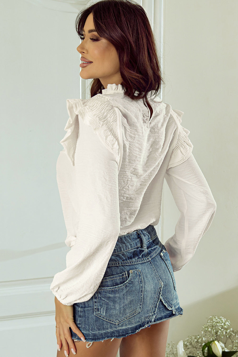 Frilled Neck Ruffled Trim Bubble Sleeve Blouse