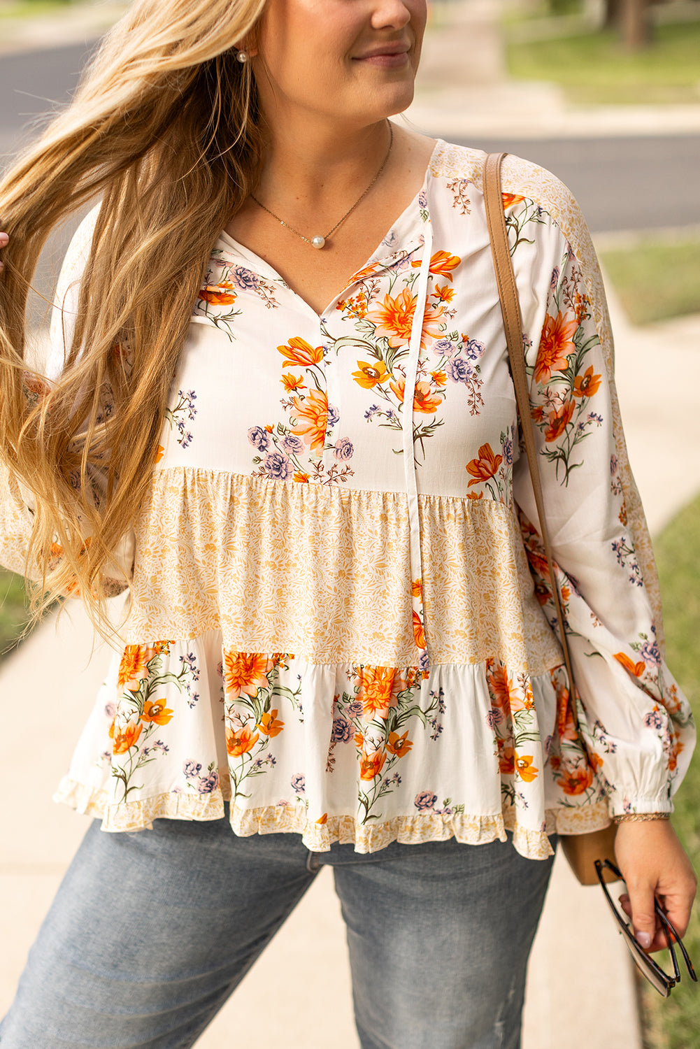 Plus Size Floral Print V Neck Puff Sleeve Blouse