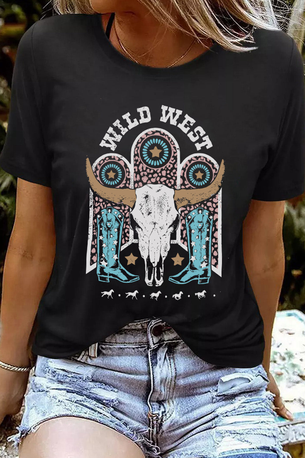 WILD WEST Steer Skull Graphic T Shirt