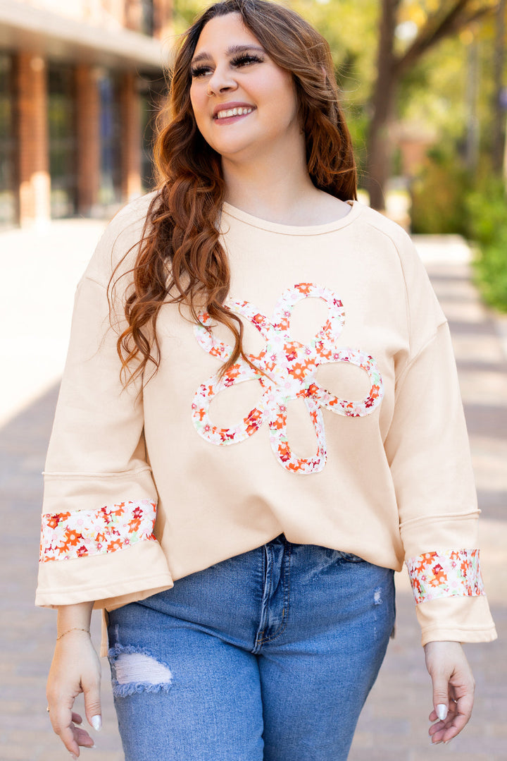 Plus Size Flower Patched Side Slits Crewneck Top