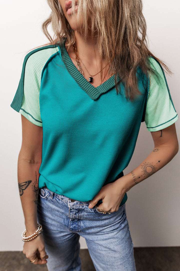 Green Exposed Seam Color Block Knitted V Neck T-shirt