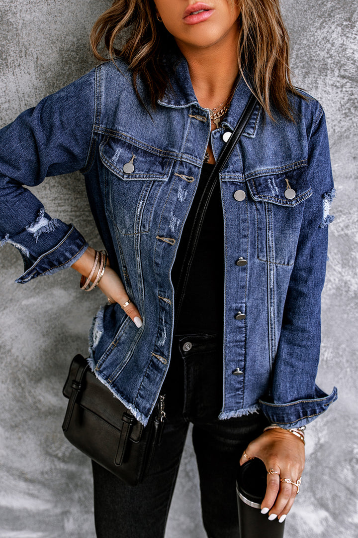 Distressed-Jeansjacke aus Raw Denim mit Revers