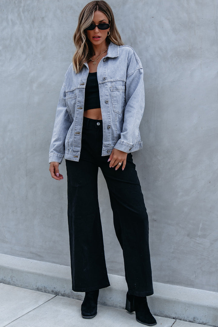 Verwaschene Oversize-Jeansjacke mit Taschen