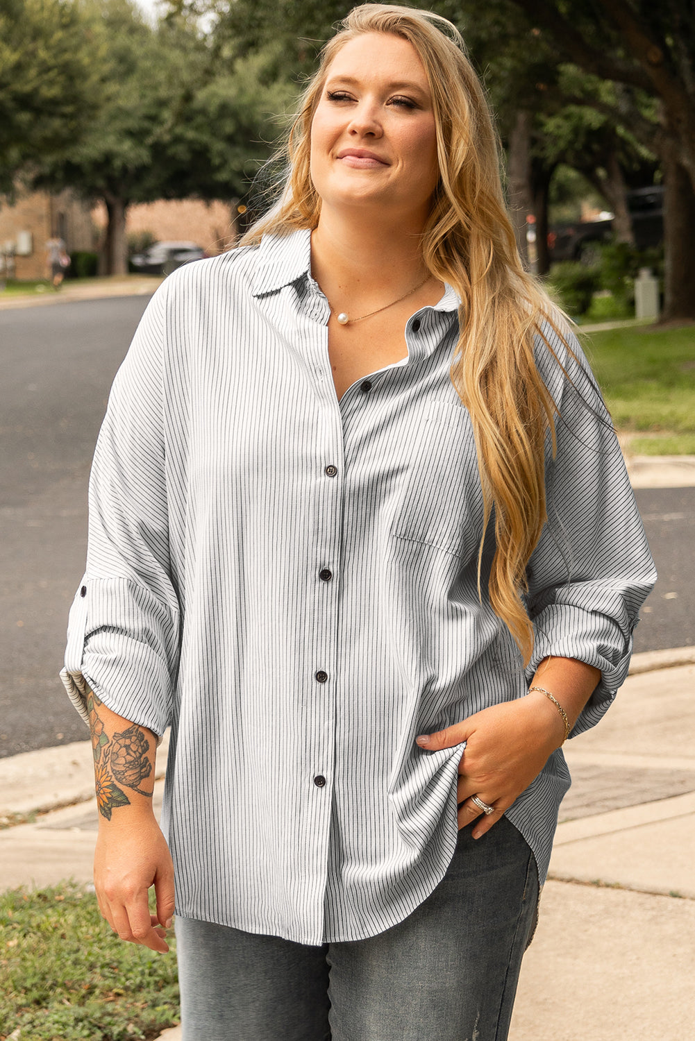 Rolled Tab Sleeve Buttoned Plus Size Shirt