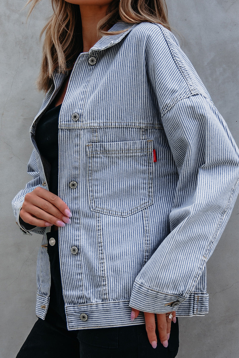 Veste en jean délavée à poches oversize