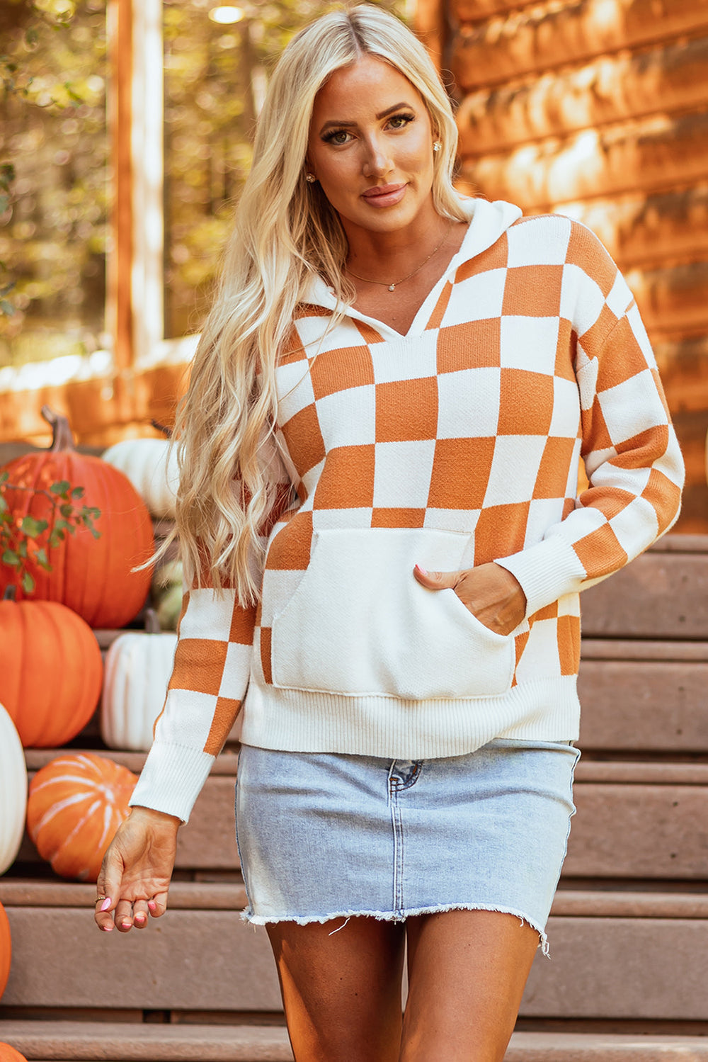 Checkered Split Neck Contrast Kangaroo Pocket Hooded Sweater